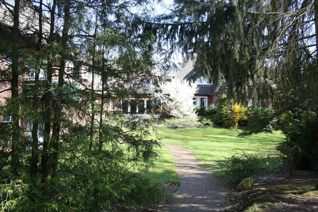 Hotel Haus Hubertus Schneverdingen Exterior photo