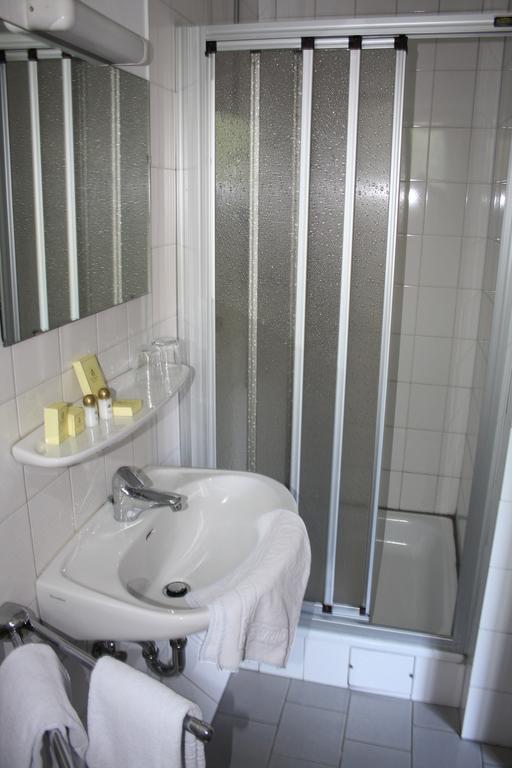Hotel Haus Hubertus Schneverdingen Room photo