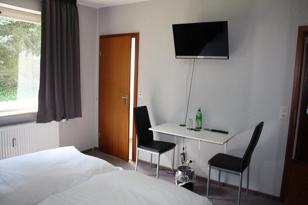Hotel Haus Hubertus Schneverdingen Exterior photo
